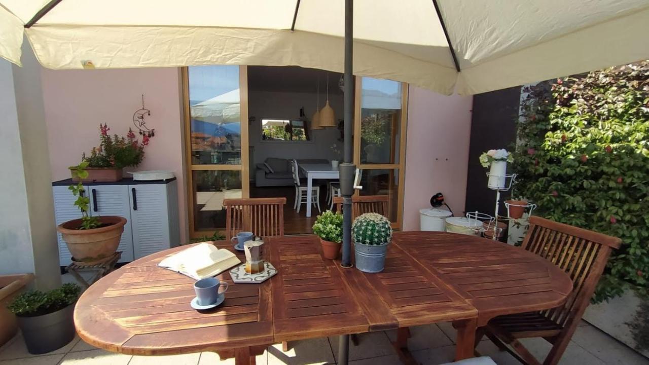 Appartamento La Terrazza Di Dora Menaggio Ngoại thất bức ảnh